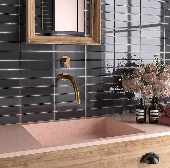 Kupi Limit Noir gloss 6x25 / Cena v trgovini Vsebo