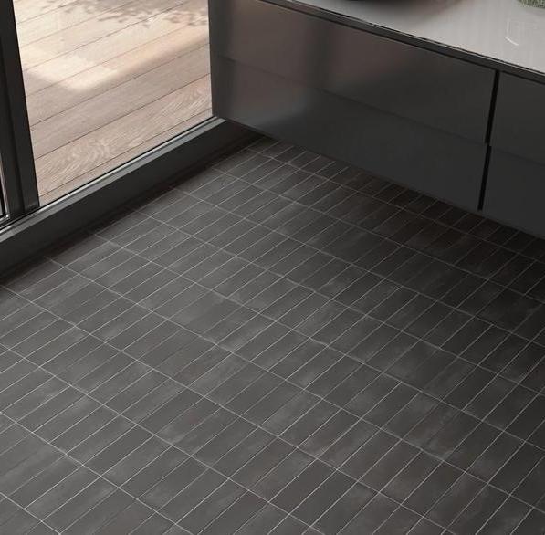 Kupi Coco Black Hat Mat 5x15 / Cena v trgovini Vsebo