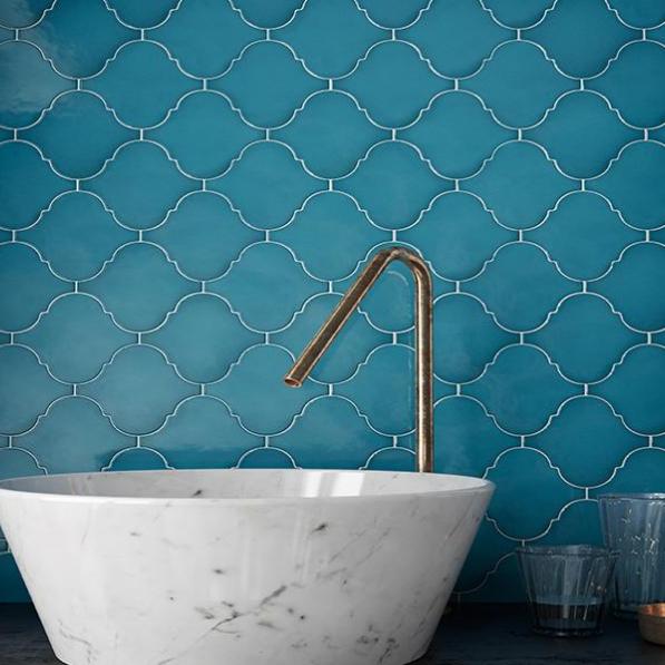 Kupi Scale Alhambra Electric Blue Gloss / Cena v trgovini Vsebo