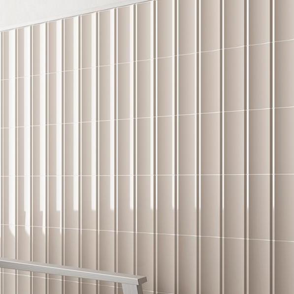 Kupi Vibe In Light Mocha Gloss 6x20 / Cena v trgovini Vsebo