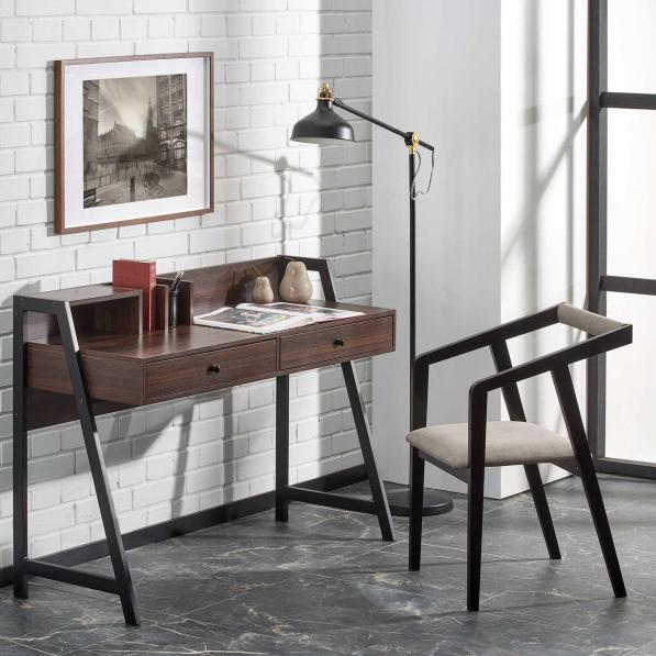 Kupi Pisalna miza B47 / Cena v trgovini Vsebo